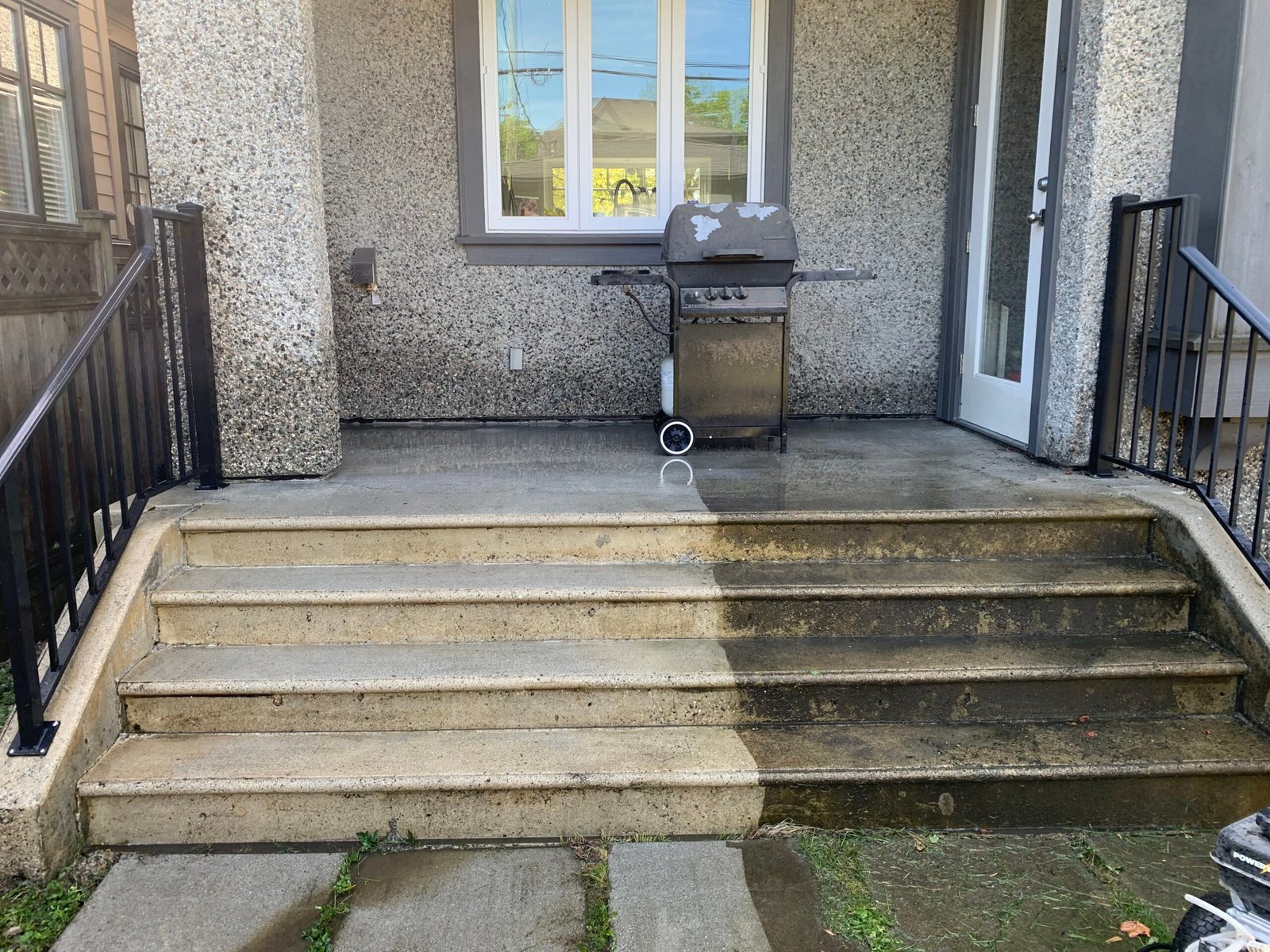 Pressure Washing service photo