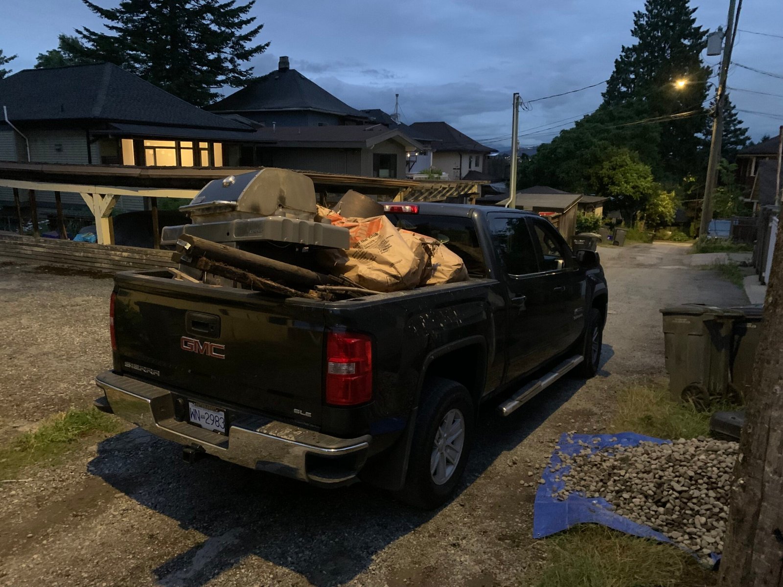 Yard Cleanups service photo